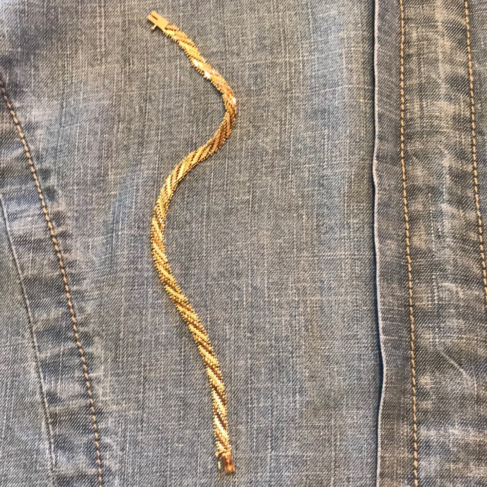 NWOT  14k GOLD BRACELET.